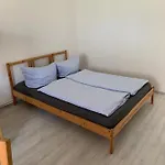 Tauchbasis Гостевой дом Stechlin
